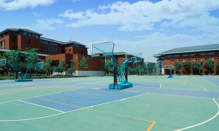 校园环境-篮球场
