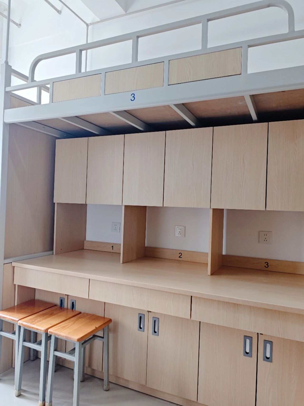 dbb40b6d-17a2-4bdc-b596-101eee92d16c