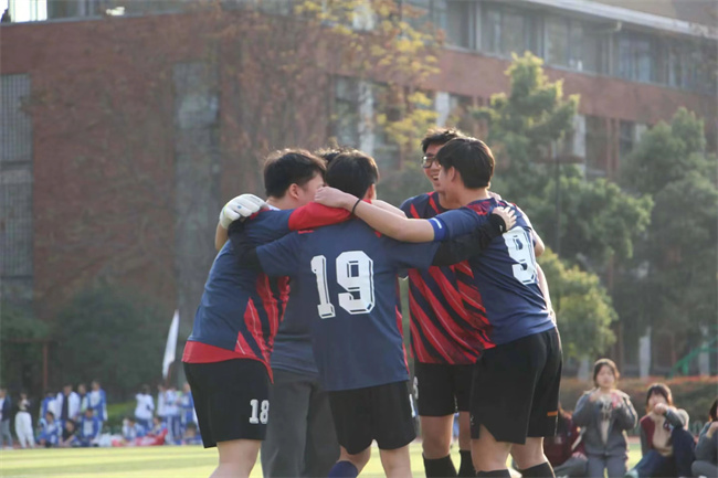 d240fdf7-a974-43c6-a9e1-809a825f35d0