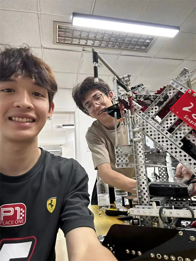 543f0c32-d13b-429a-b364-8b88c125d3be