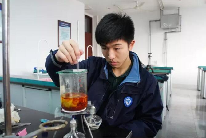 带你走进七中国高有趣又有料的生化融合课 带你走进七中国高有趣又有料的生化融合课