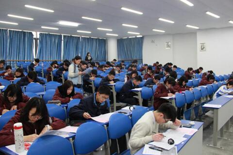 思维过程?谁能答对更多的题? ——美国数学竞赛AMC在我校火热举行 思维过程?谁能答对更多的题? ——美国数学竞赛AMC在我校火热举行
