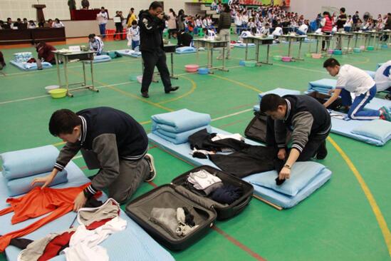 做学习的主人，做生活的能手 ——小记住校生第六届生活技能大赛