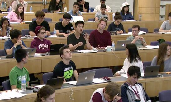 这个暑假 你在葛优躺 他们在南征北战 冠军拿到手软！