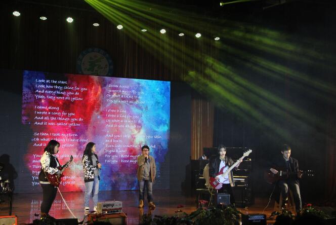 中西结合狂欢趴！国际部的圣诞晚会如此嗨！