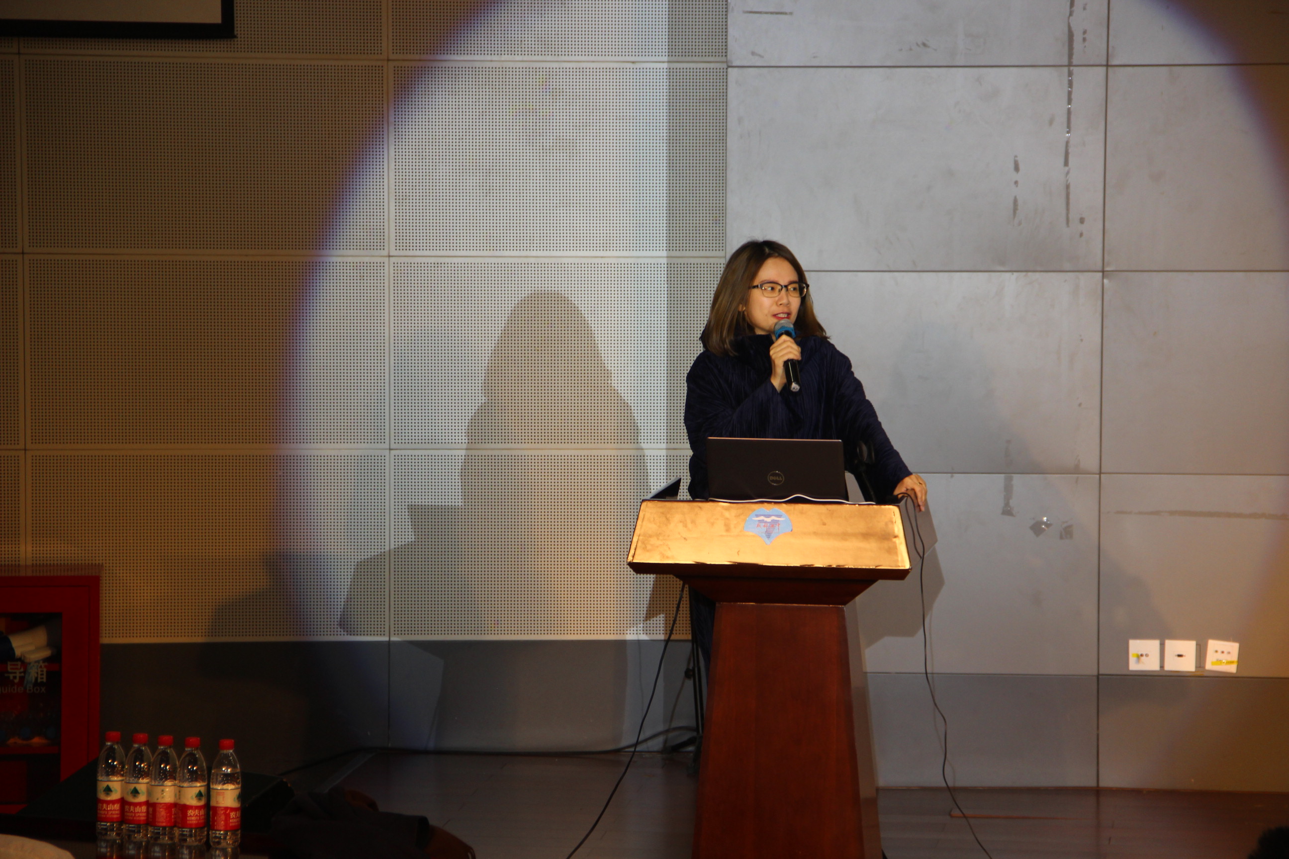 最棒的圣诞礼物，是来自国际部校友的倾心分享——【1224校友分享会回顾】