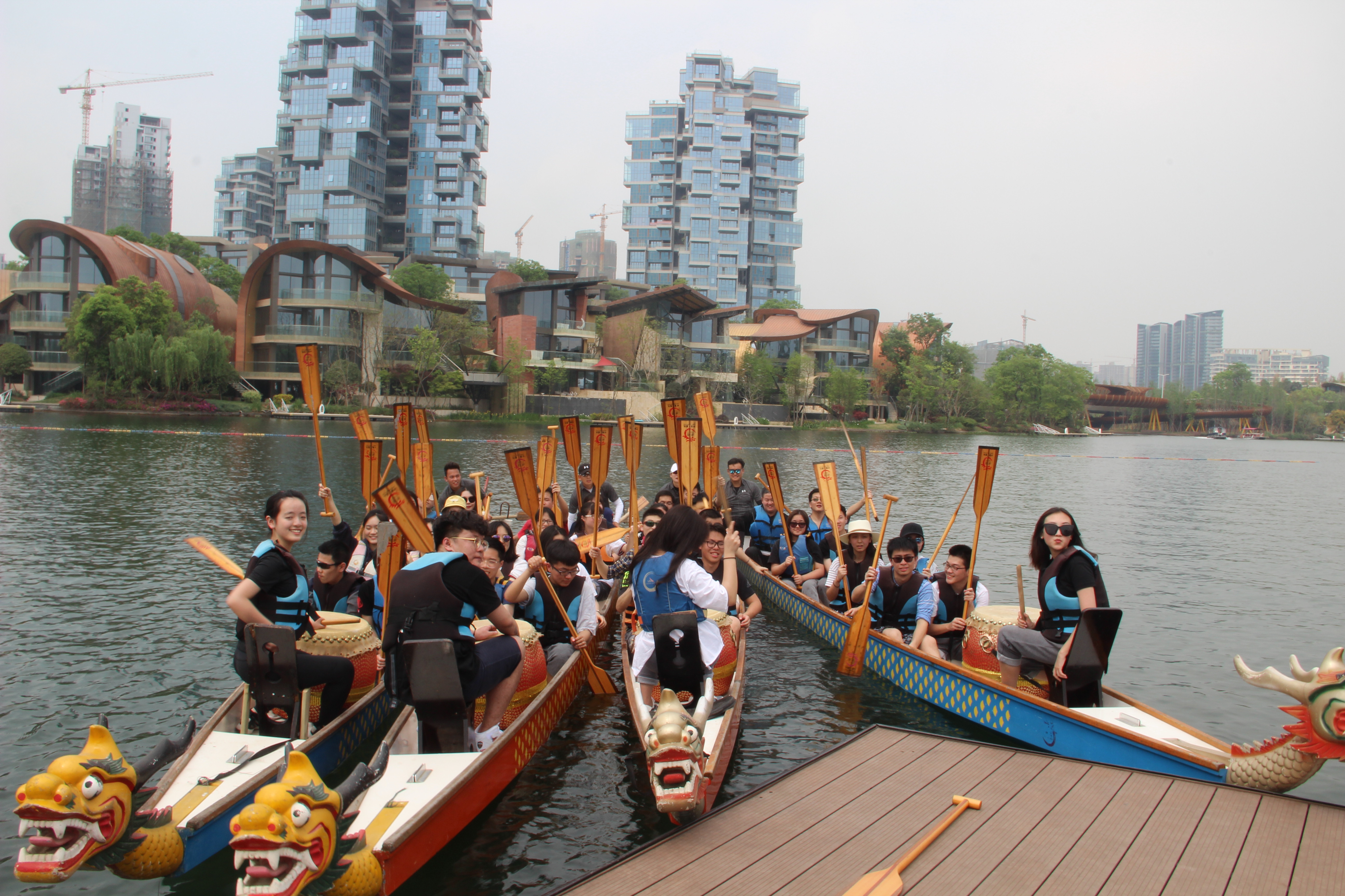 《划动青春，梦想起航》——国高2015级素质拓展活动圆满落幕！