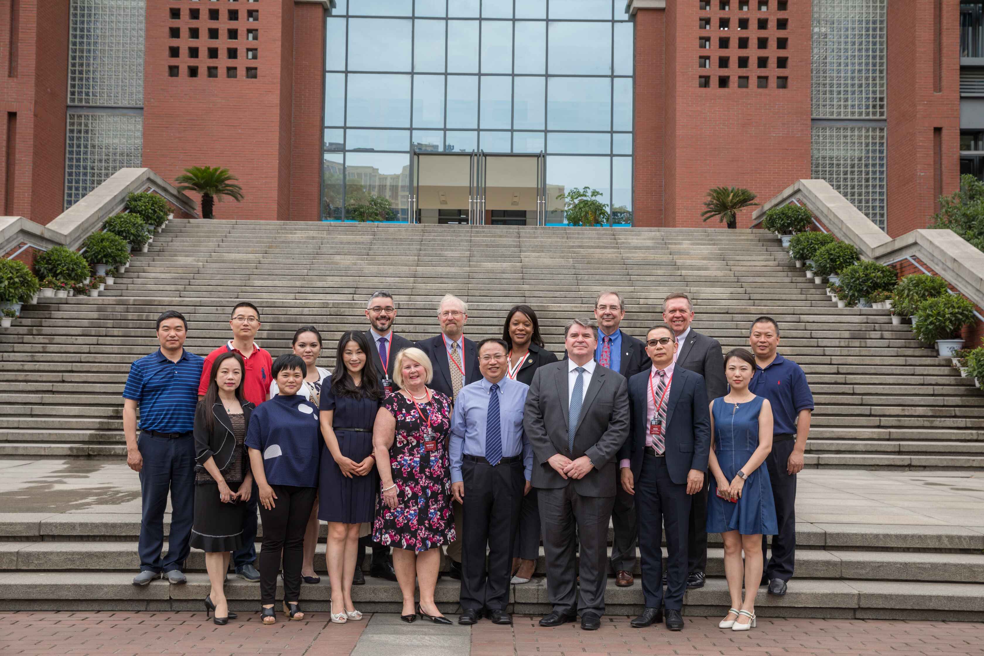 西南地区唯一承办方！7所美国一流大学招生官齐聚成都七中国际部 揭密录取“内幕”