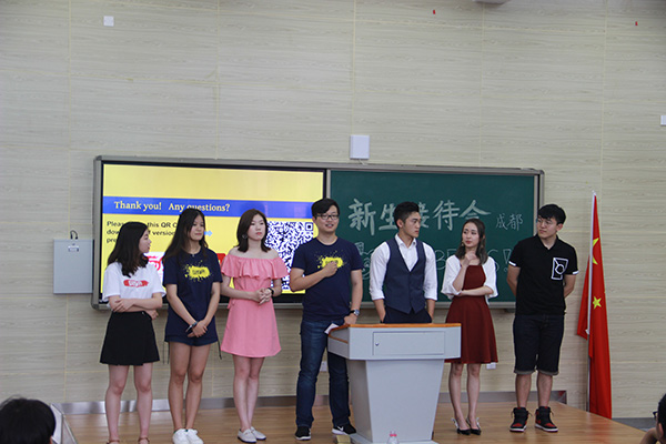 加州大学伯克利分校新生Reception在成都七中国际部顺利召开